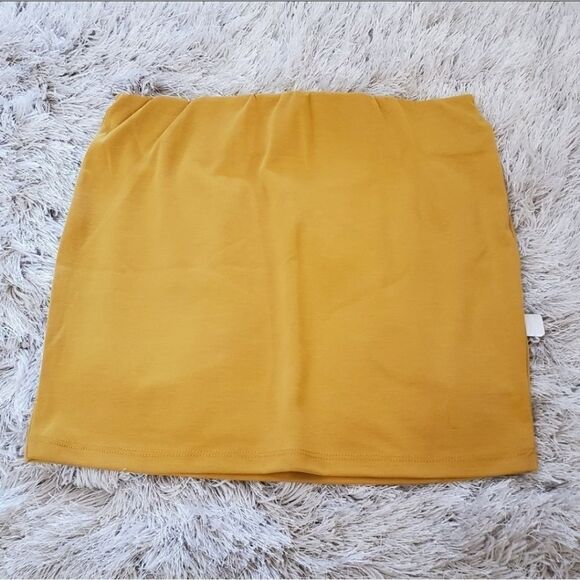 Women's Mini Skirt Color Yellow Elastic Waist By MINE Size Large - Picture 1 of 2
